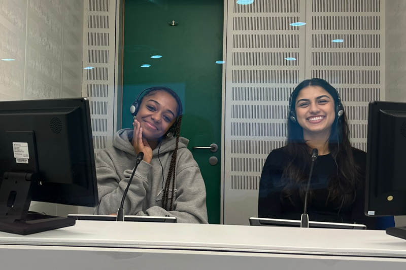 Portugiesisch in der Dolmetschanlage – Spanisch-Grundkurs (MSS 13) besucht Universität Germersheim 